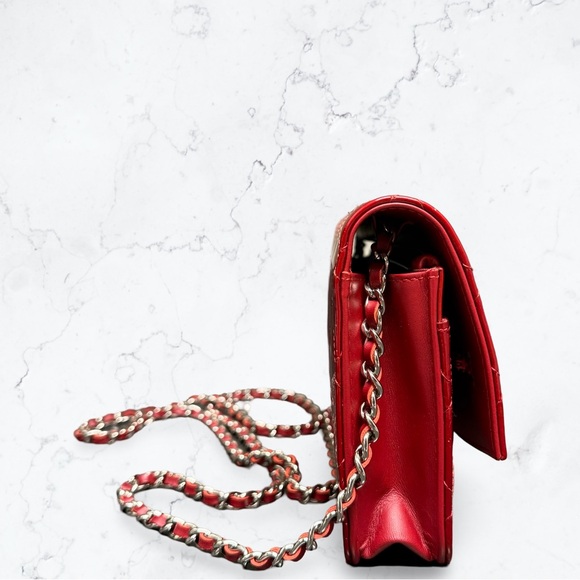 Chanel Patent Quilted Brilliant Wallet On Chain WOC Red - Picture 3 of 12